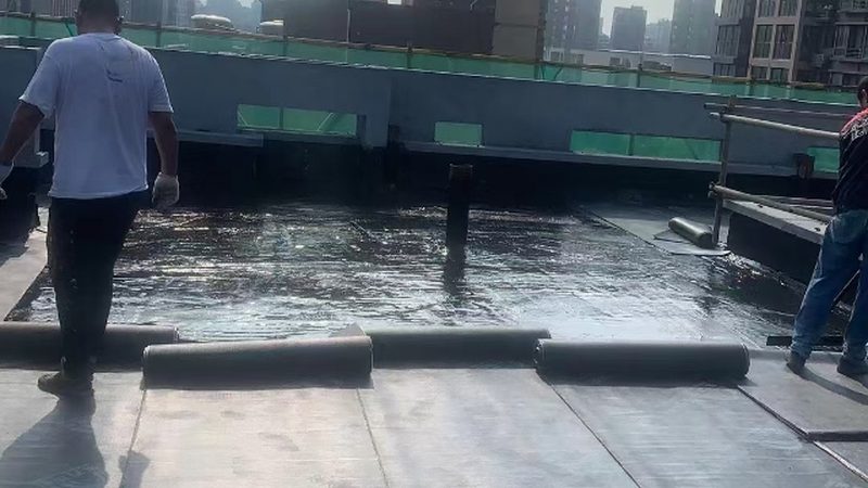 上门服务，如何选择可靠的防水补漏施工队**