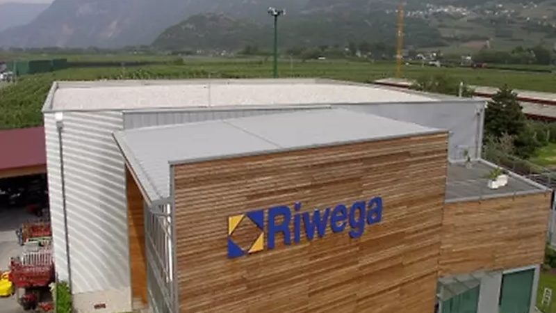 目前，上海市场上常见的建筑保温材料主要有以下几种：